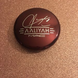 Mac Aaliyah Bronzer